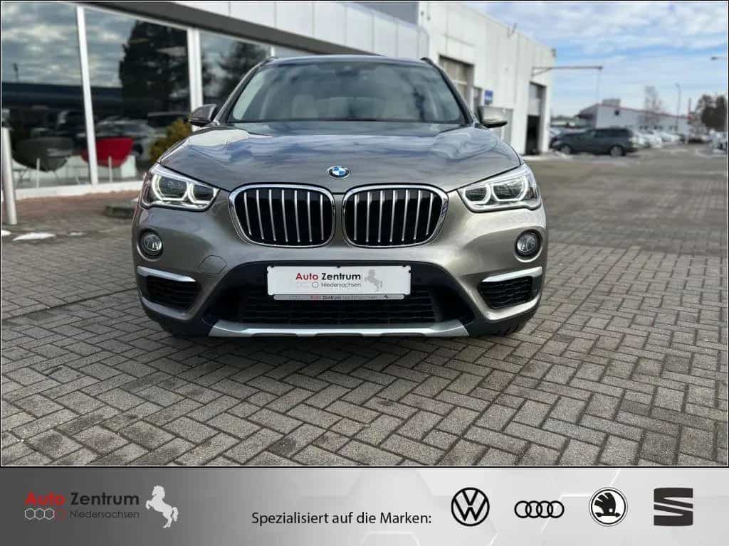 BMW X1 xDrive25d Aut. xLine CarPlay AHK*PANO*HeadUP 01/2018-photo-1