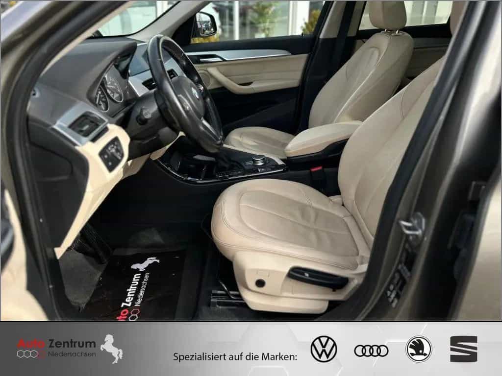 BMW X1 xDrive25d Aut. xLine CarPlay AHK*PANO*HeadUP 01/2018-photo-10