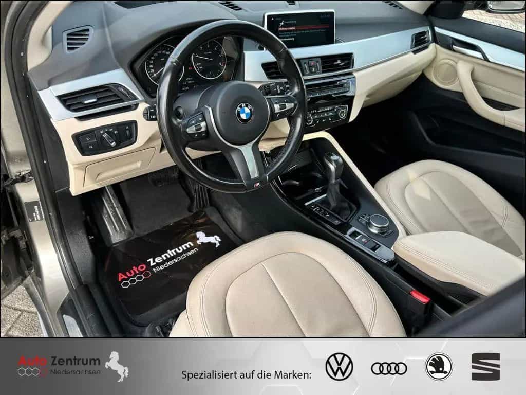 BMW X1 xDrive25d Aut. xLine CarPlay AHK*PANO*HeadUP 01/2018-photo-11