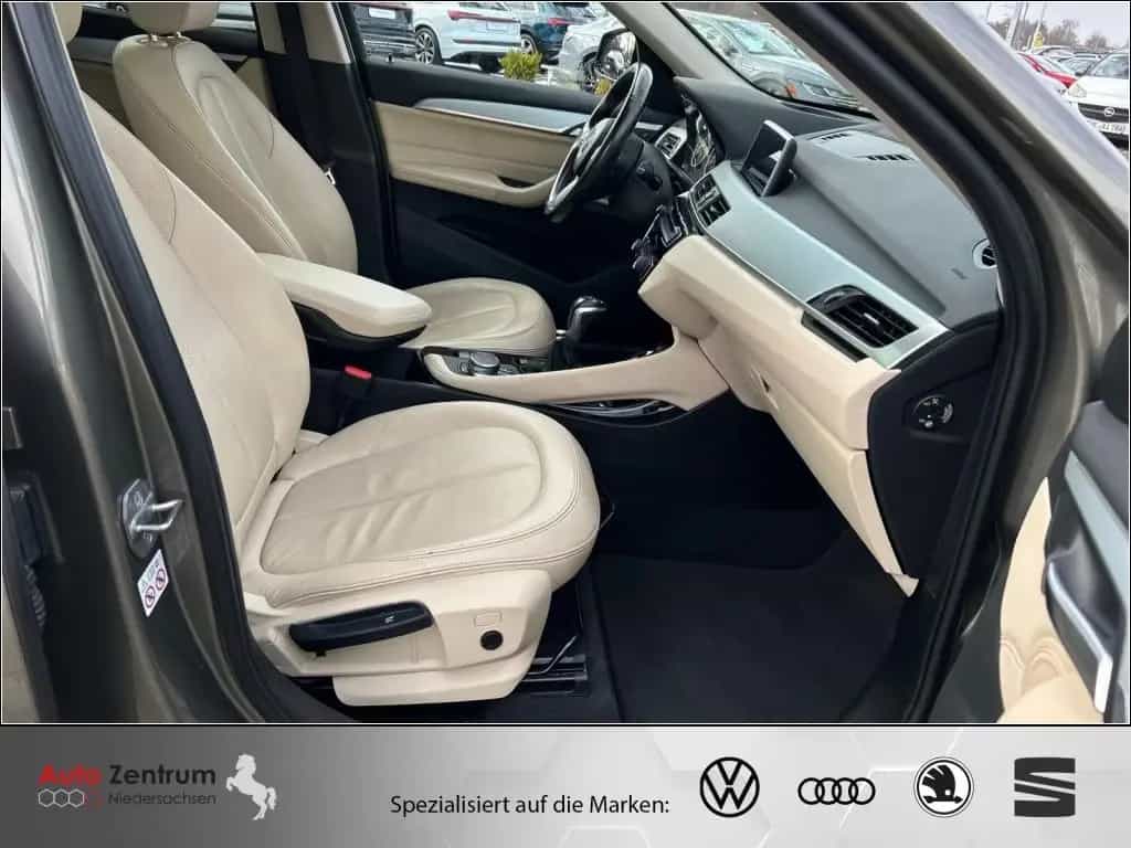 BMW X1 xDrive25d Aut. xLine CarPlay AHK*PANO*HeadUP 01/2018-photo-14
