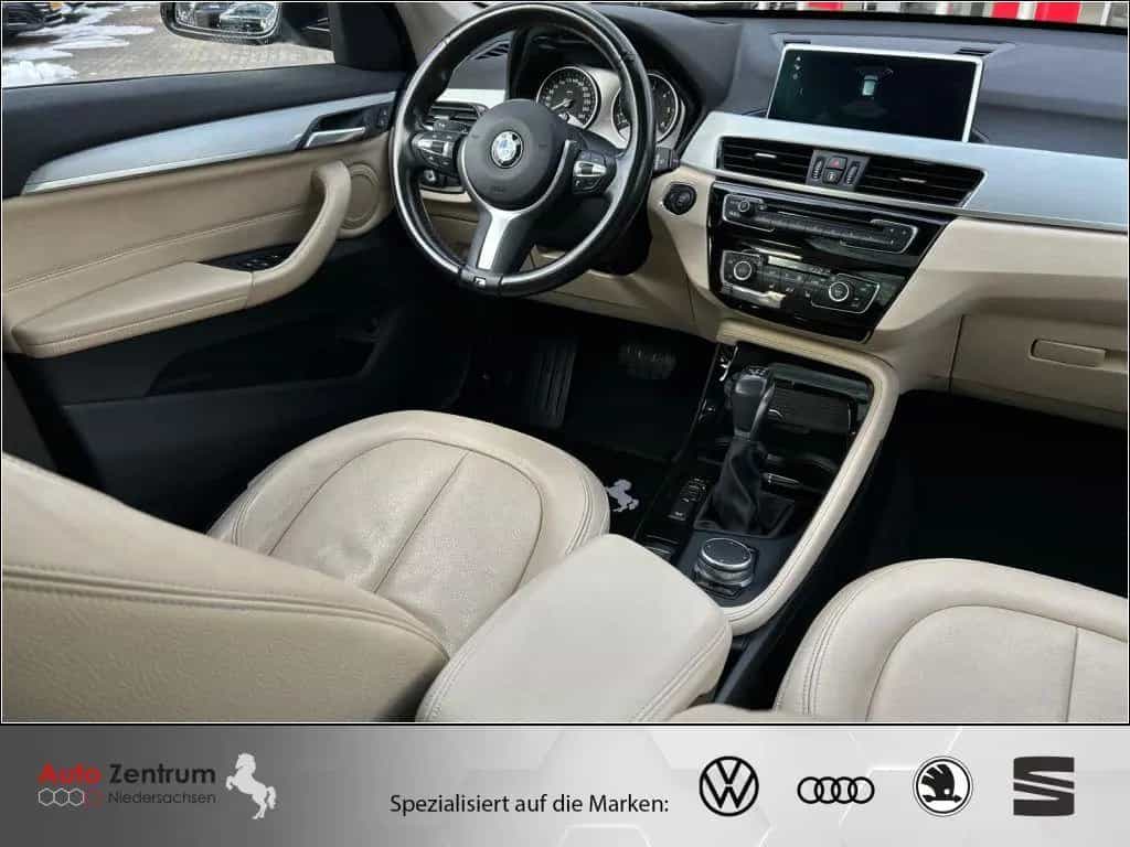 BMW X1 xDrive25d Aut. xLine CarPlay AHK*PANO*HeadUP 01/2018-photo-17