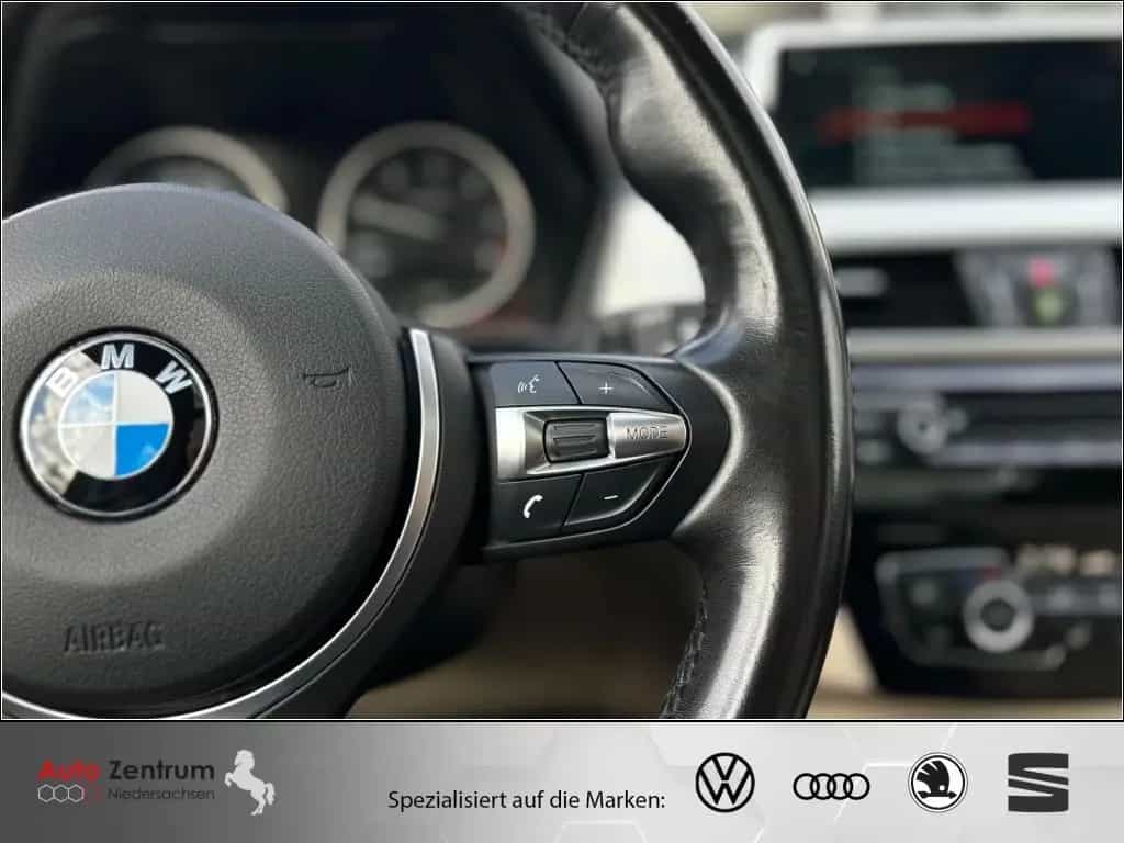 BMW X1 xDrive25d Aut. xLine CarPlay AHK*PANO*HeadUP 01/2018-photo-21