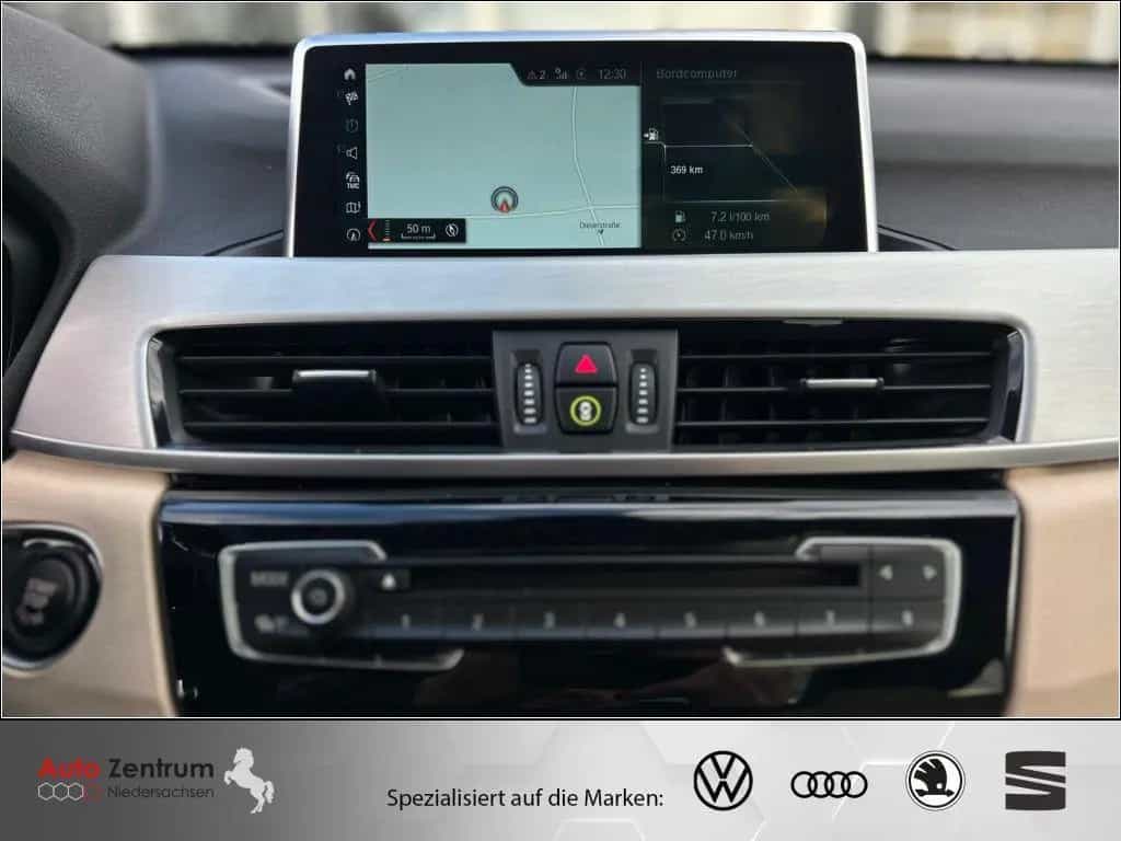 BMW X1 xDrive25d Aut. xLine CarPlay AHK*PANO*HeadUP 01/2018-photo-24