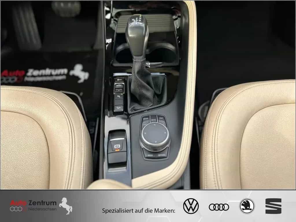 BMW X1 xDrive25d Aut. xLine CarPlay AHK*PANO*HeadUP 01/2018-photo-27