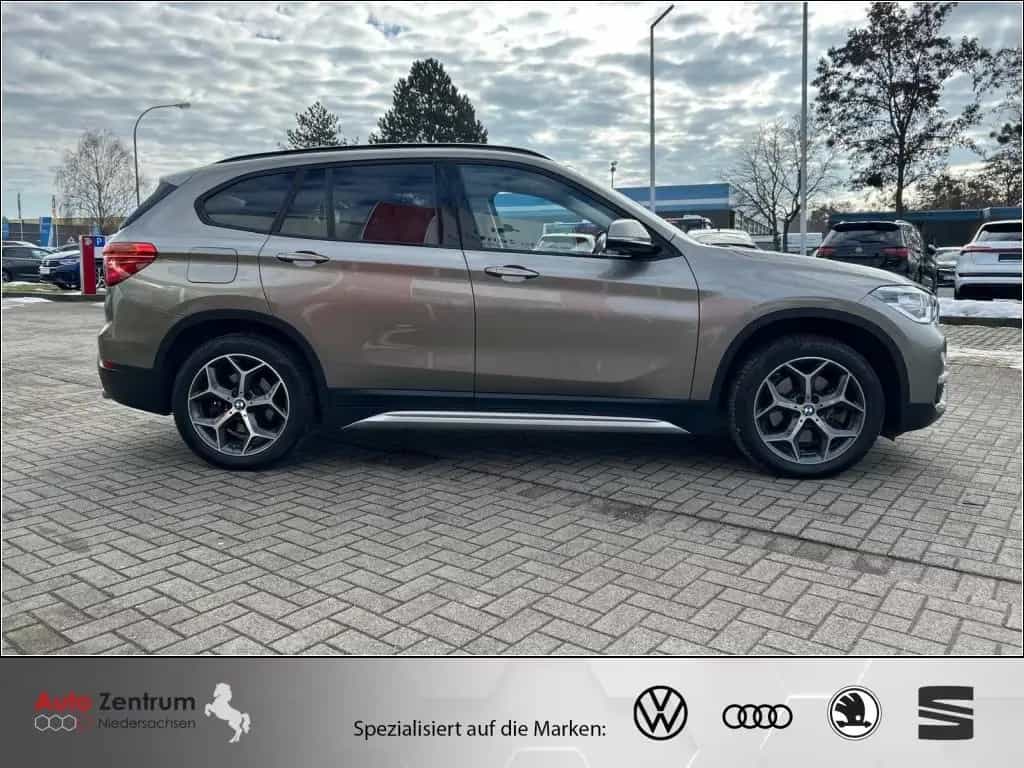 BMW X1 xDrive25d Aut. xLine CarPlay AHK*PANO*HeadUP 01/2018-photo-3