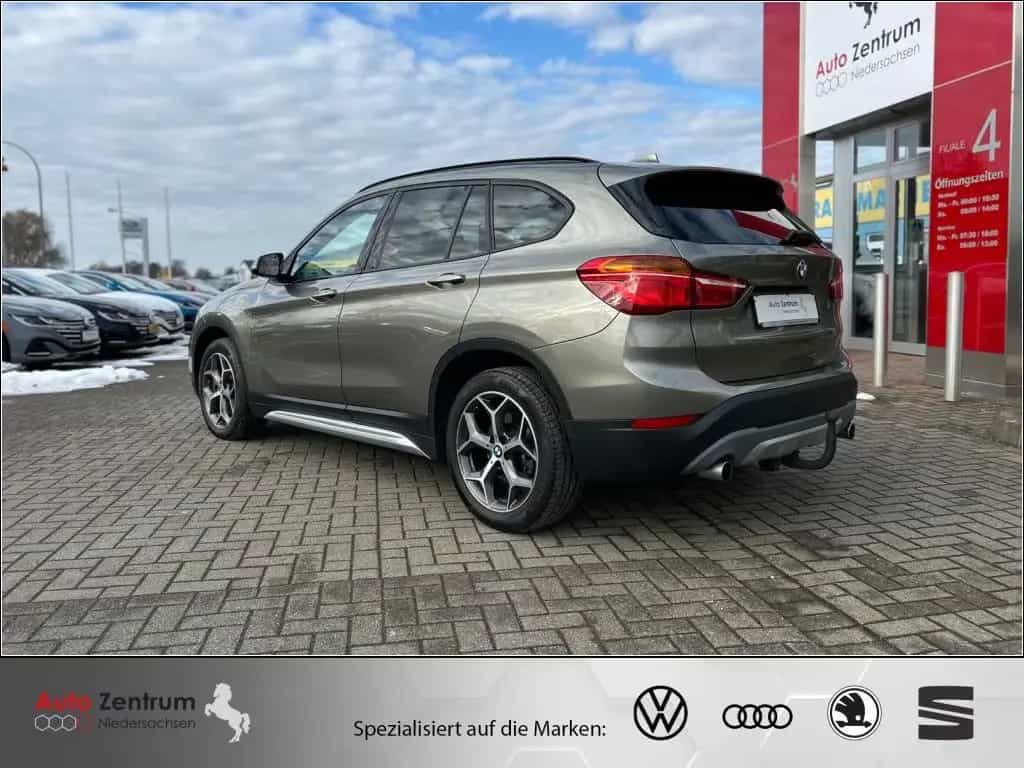 BMW X1 xDrive25d Aut. xLine CarPlay AHK*PANO*HeadUP 01/2018-photo-8