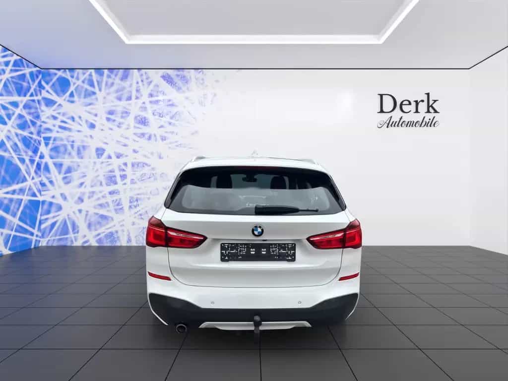 BMW X1 sDrive 18d M-Sport,Navi,Head-Up,AHK,Kamera 10/2017-photo-3