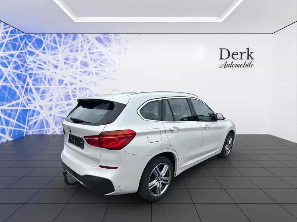 BMW X1 sDrive 18d M-Sport,Navi,Head-Up,AHK,Kamera 10/2017-photo-4