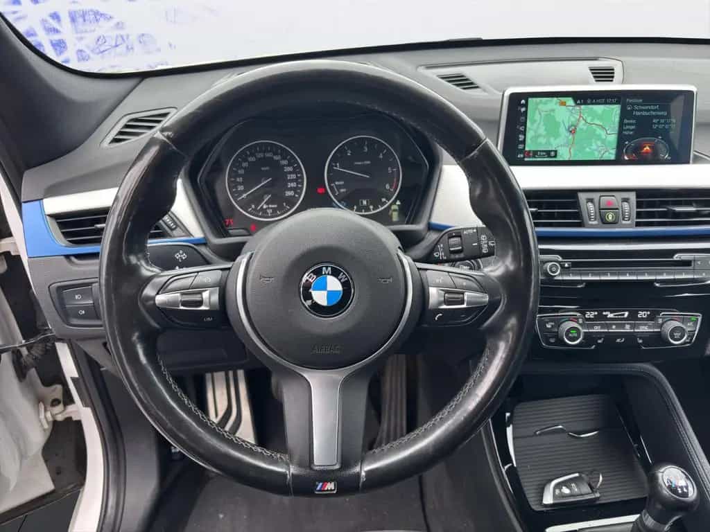 BMW X1 sDrive 18d M-Sport,Navi,Head-Up,AHK,Kamera 10/2017-photo-9