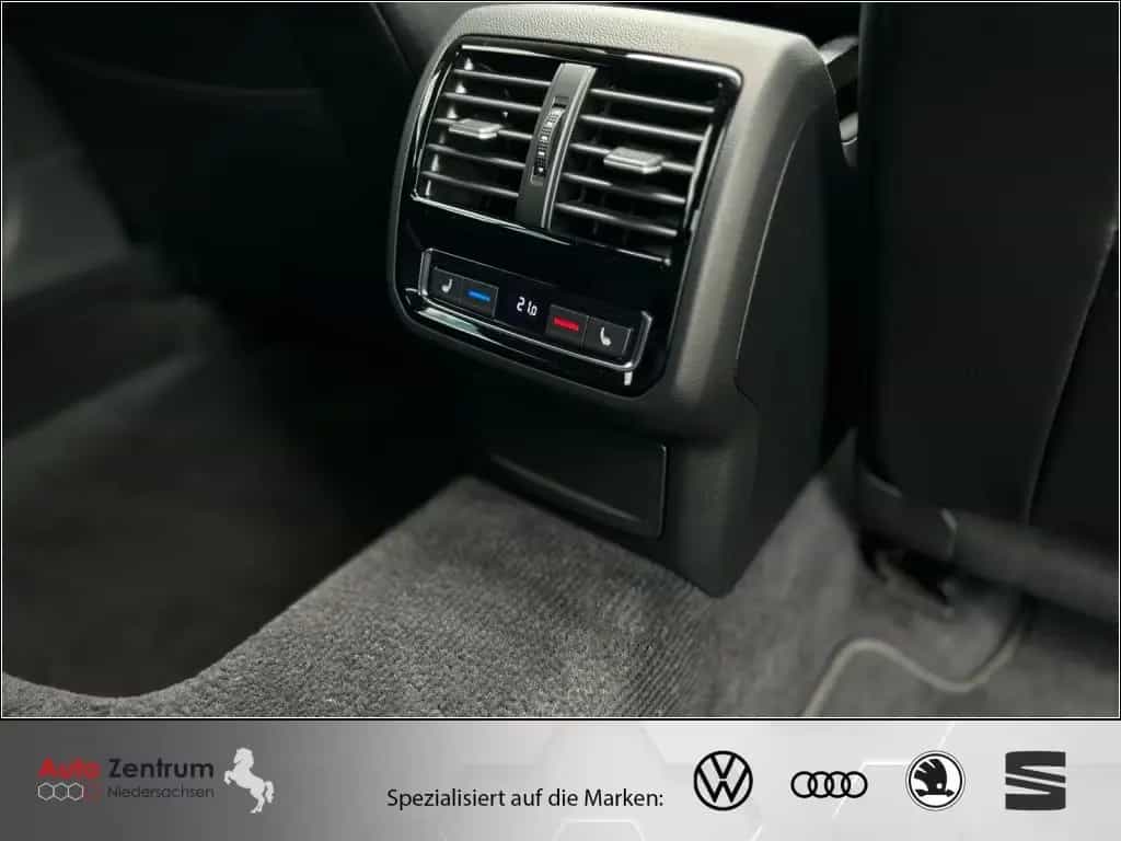 Volkswagen Arteon 2.0 TDI 4M R-Line DYNAUDIO AHK*Stand VOLL 03/2018-photo-15