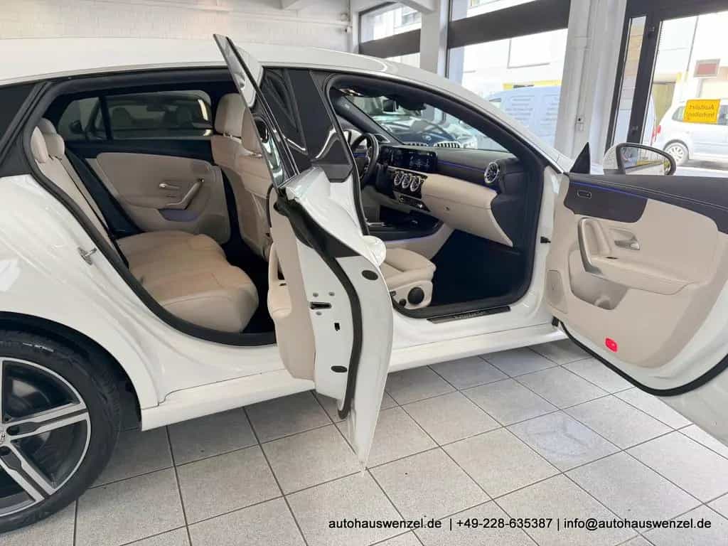 Mercedes-Benz CLA 200 Shooting Brake d 4Matic - LEDER PANO ... 03/2021-photo-24