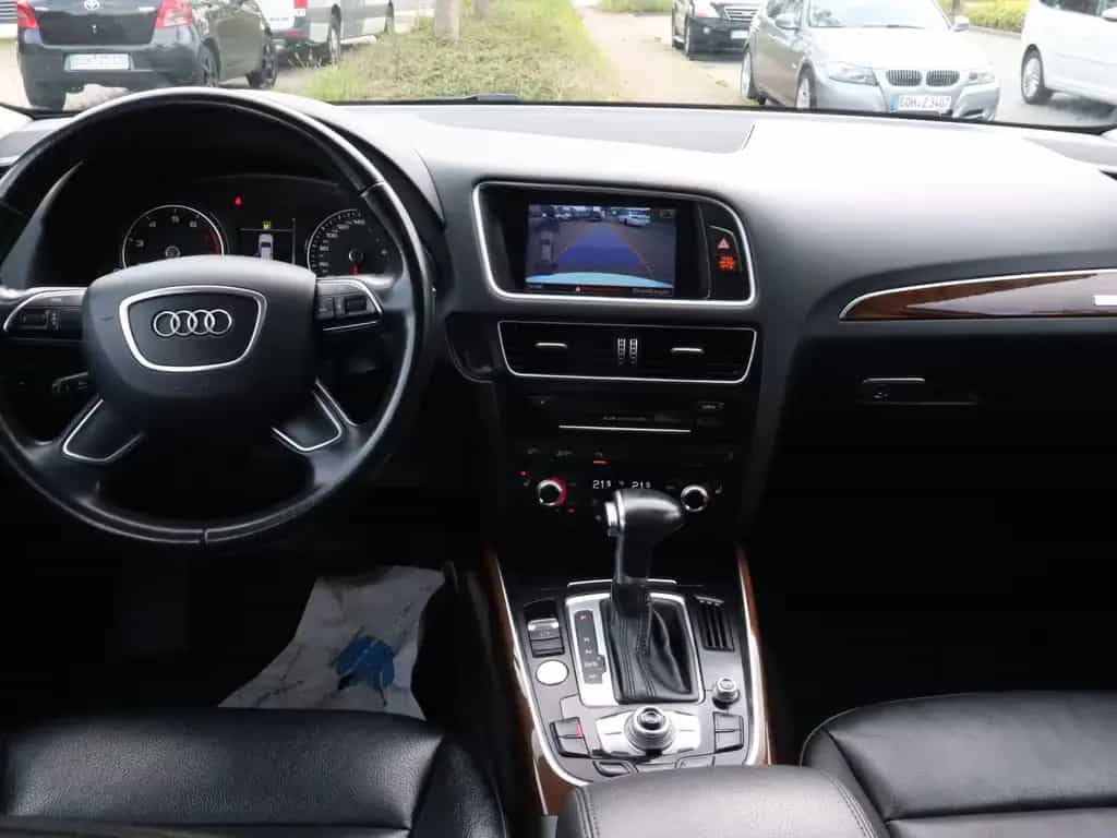 Audi Q5 2.0 TFSI quattro+BI-XEN.+PANO+Totwinkel+LEDER 07/2015-photo-10