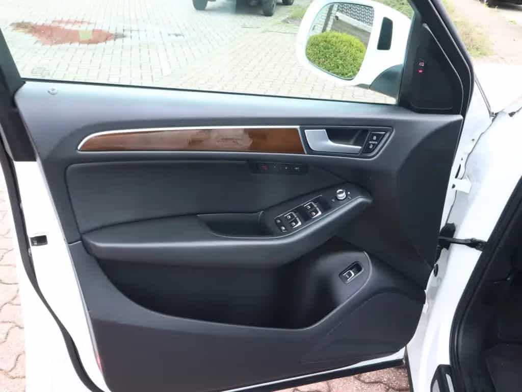 Audi Q5 2.0 TFSI quattro+BI-XEN.+PANO+Totwinkel+LEDER 07/2015-photo-16