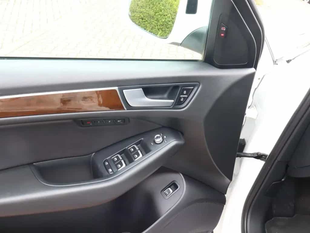 Audi Q5 2.0 TFSI quattro+BI-XEN.+PANO+Totwinkel+LEDER 07/2015-photo-22
