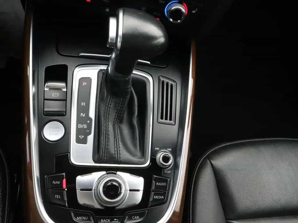 Audi Q5 2.0 TFSI quattro+BI-XEN.+PANO+Totwinkel+LEDER 07/2015-photo-27