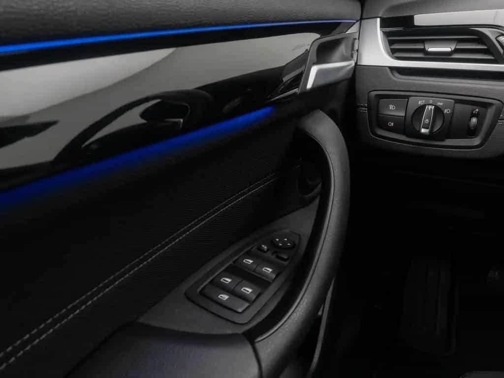 BMW X2 sD18i Sport HiFi Kamera DAB Panorama 18Zoll 03/2023-photo-33