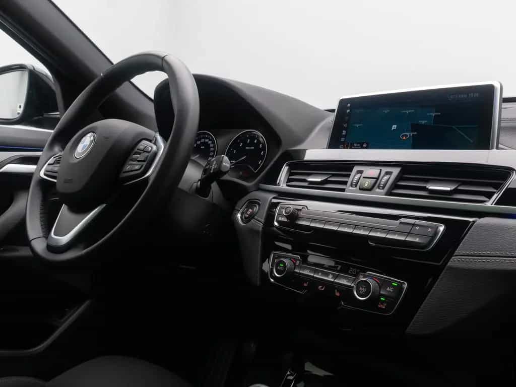 BMW X2 sD18i Sport HiFi Kamera DAB Panorama 18Zoll 03/2023-photo-34