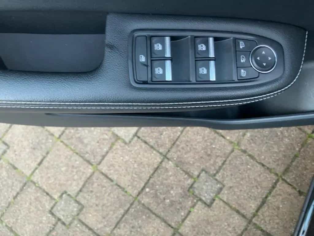 Renault Arkana 1.3 TCe 140 Mild-Hybrid Rückfahrkamera 12/2023-photo-12
