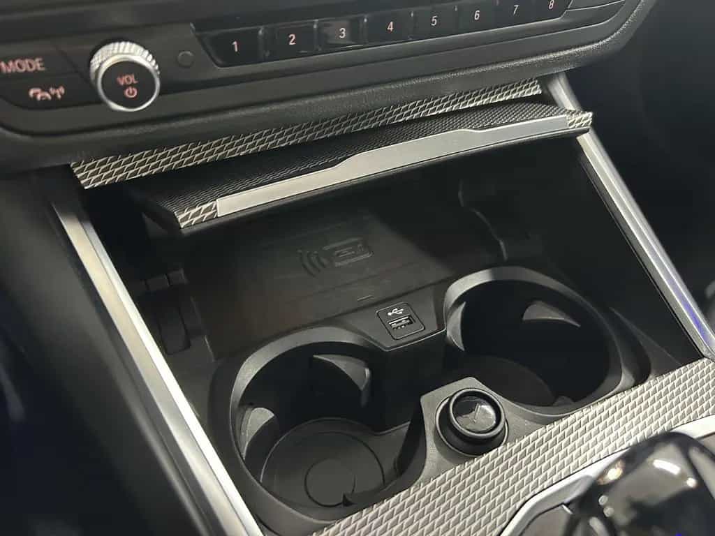 BMW 330 i M Sport+Laser+Head-Up+Ambiente+Memory+Kam 08/2019-photo-17