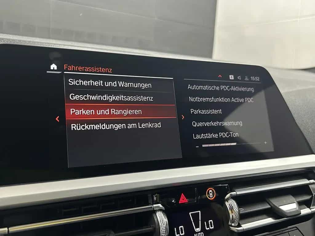 BMW 330 i M Sport+Laser+Head-Up+Ambiente+Memory+Kam 08/2019-photo-32