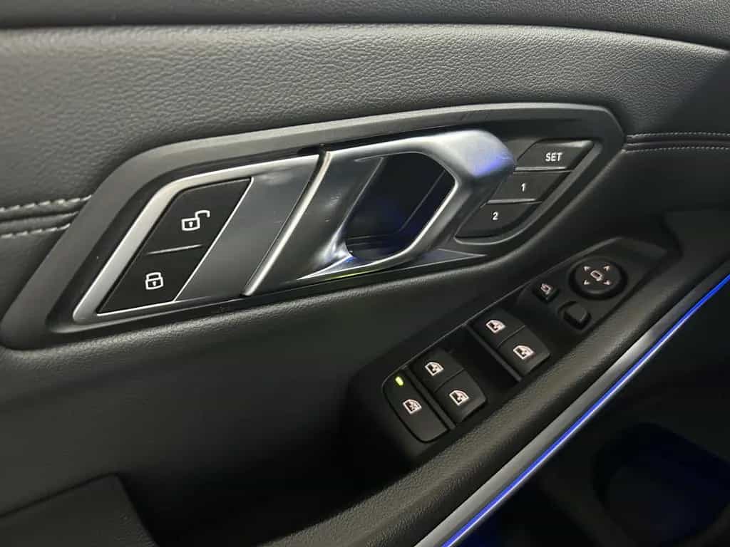BMW 330 i M Sport+Laser+Head-Up+Ambiente+Memory+Kam 08/2019-photo-34