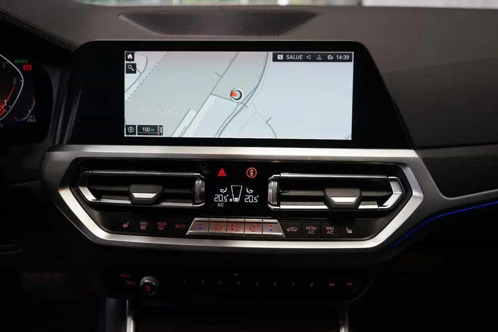 BMW 320 d xDrive Touring Luxury Line Standhz+AHK+ACC 01/2020-photo-13