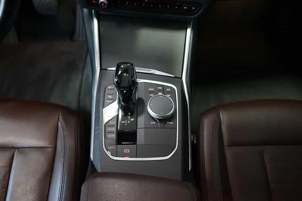 BMW 320 d xDrive Touring Luxury Line Standhz+AHK+ACC 01/2020-photo-14