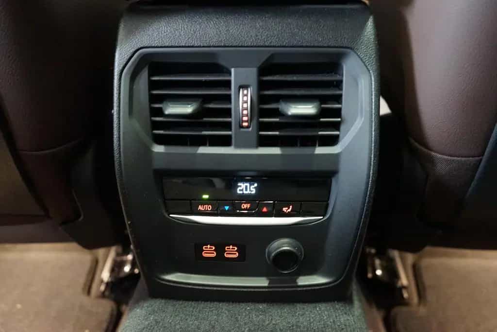 BMW 320 d xDrive Touring Luxury Line Standhz+AHK+ACC 01/2020-photo-16