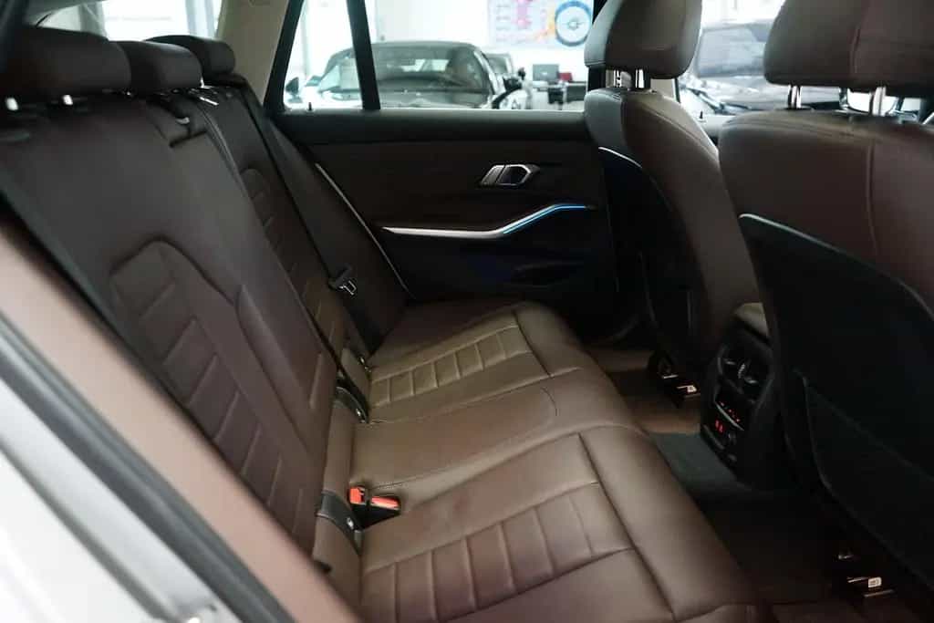 BMW 320 d xDrive Touring Luxury Line Standhz+AHK+ACC 01/2020-photo-20