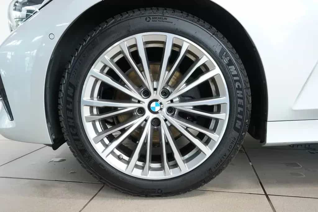 BMW 320 d xDrive Touring Luxury Line Standhz+AHK+ACC 01/2020-photo-7