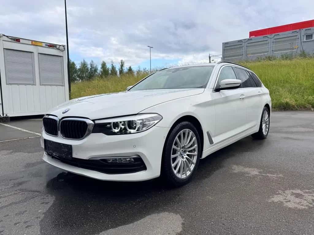 BMW 520 d Touring A - 05/2018-photo-0