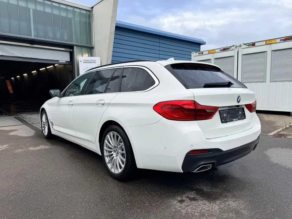 BMW 520 d Touring A - 05/2018-photo-2