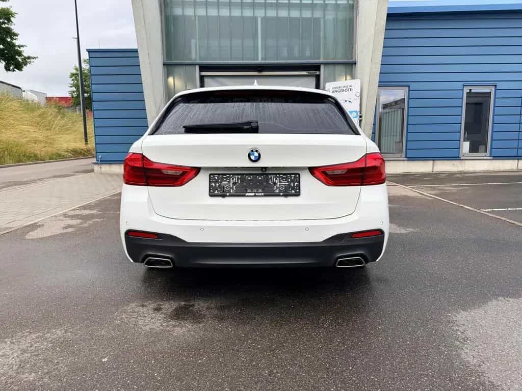 BMW 520 d Touring A - 05/2018-photo-3