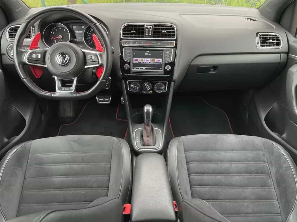 Volkswagen Polo V GTI 1.8 TFSI*LED*Pano*Autom.*RFK*17 Zoll* 12/2015-photo-9