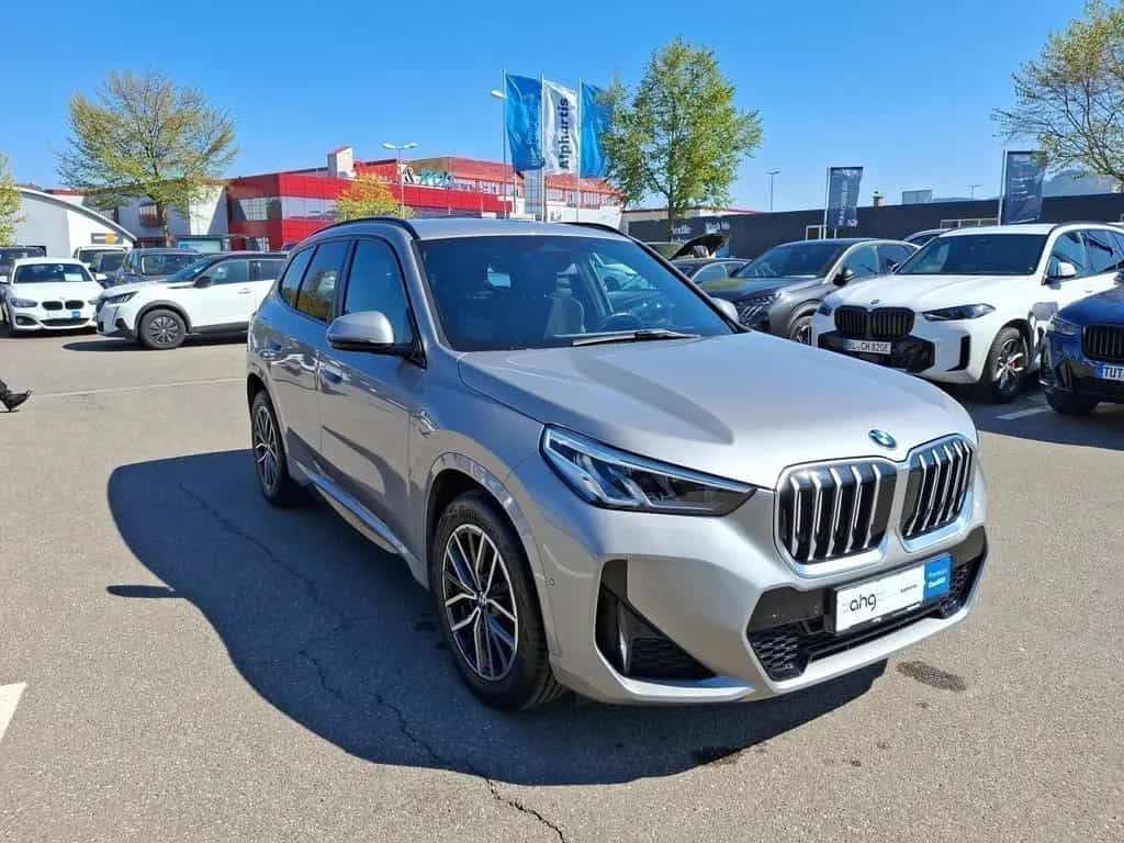BMW X1 sDrive18i Steptronic M Sportpaket Sportsitze 12/2023-photo-12