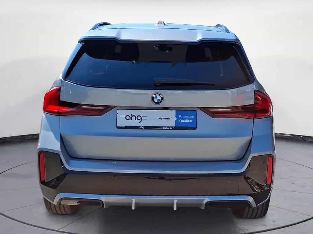 BMW X1 sDrive18i Steptronic M Sportpaket Sportsitze 12/2023-photo-4