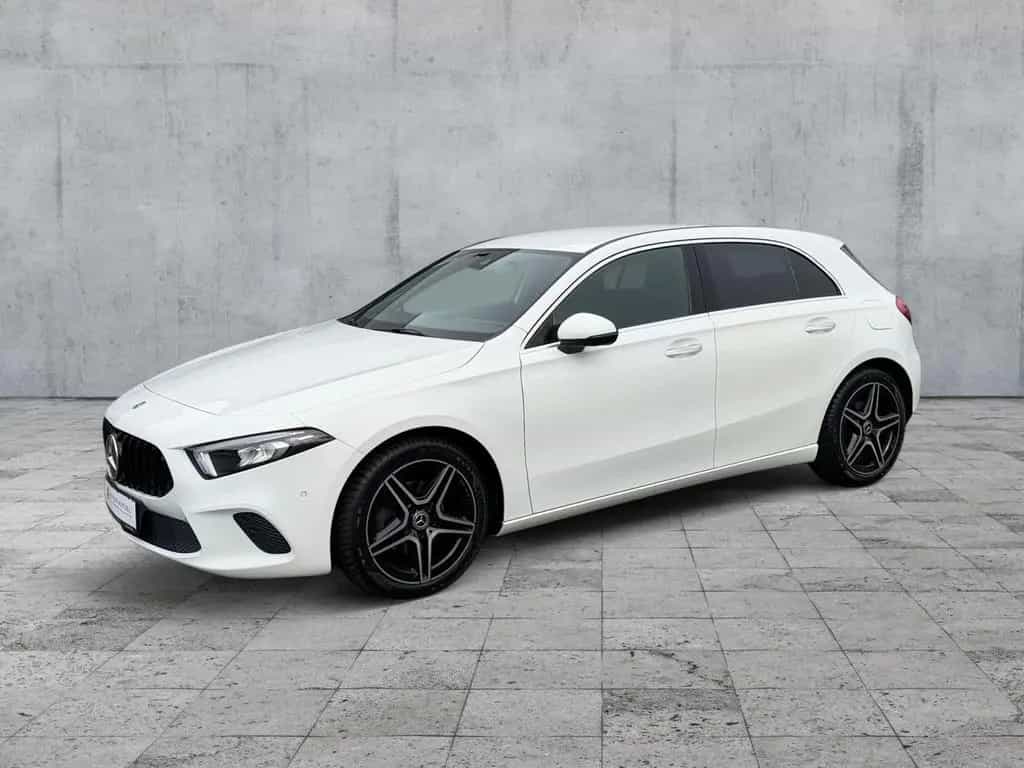 Mercedes-Benz A 180 PROGRESSIVE LED+NAV+PDC+SHZ+PLA+VC+LM 18" 01/2019-photo-1