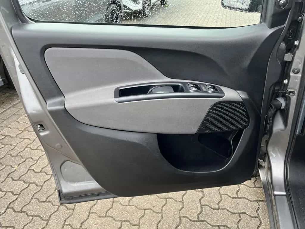 Fiat Doblo 1.4 T-Jet 16V Lounge AHK 05/2018-photo-6