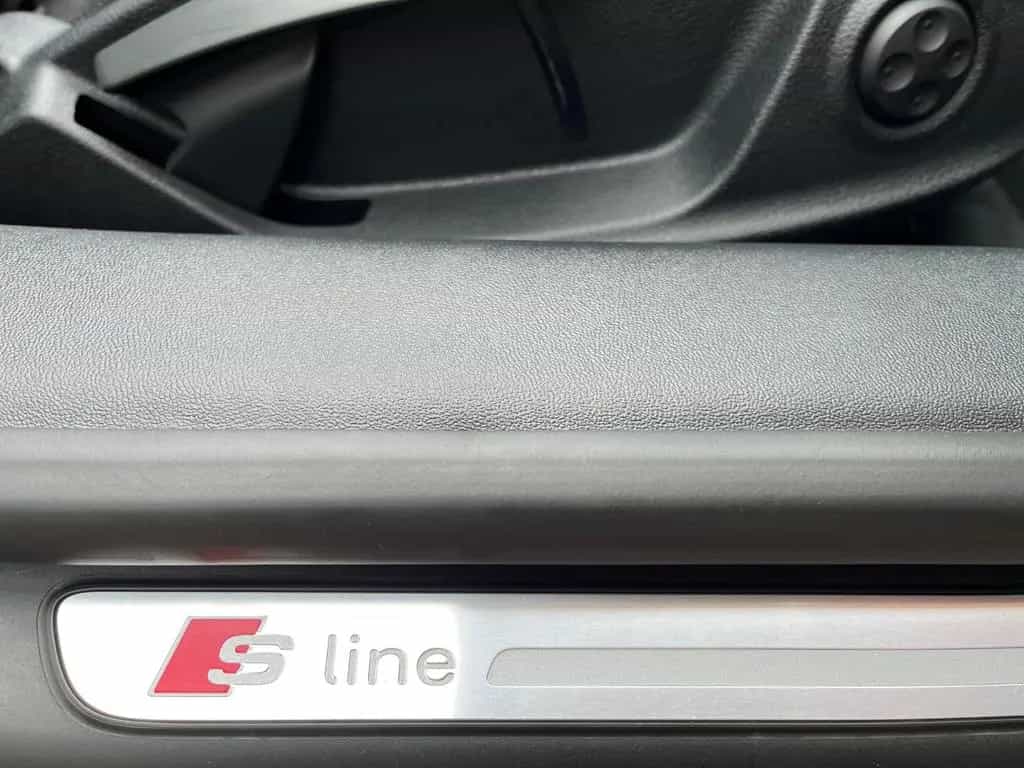 Audi TT Roadster 2.0 TDI ultra - TOP ZUSTAND 01/2017-photo-13