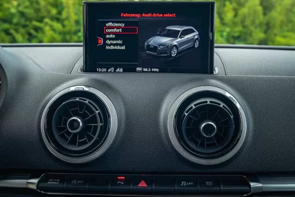 Audi A3 Sportback sport*Unfallfrei*Automatik 08/2018-photo-11
