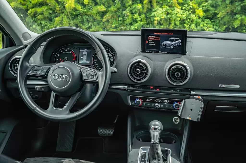 Audi A3 Sportback sport*Unfallfrei*Automatik 08/2018-photo-9