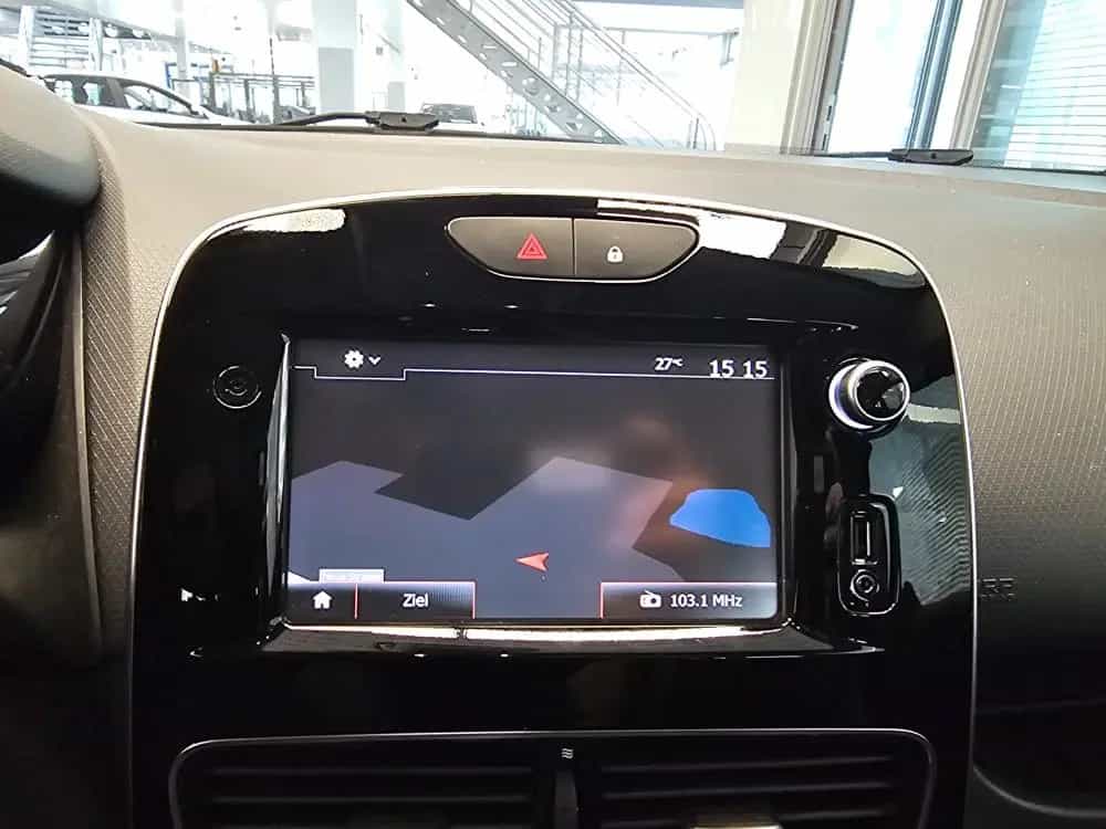 Renault Clio LED,Kamera,Navi,PDC.Winterräder 09/2017-photo-11