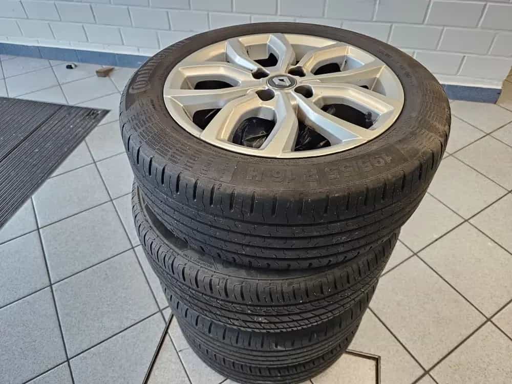 Renault Clio LED,Kamera,Navi,PDC.Winterräder 09/2017-photo-5
