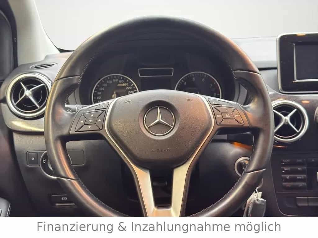Mercedes-Benz B 200 B B 200 02/2015-photo-10
