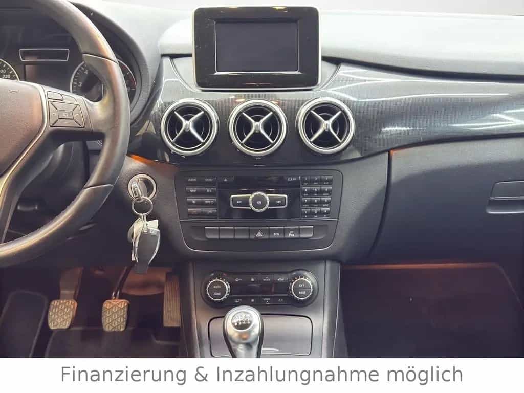 Mercedes-Benz B 200 B B 200 02/2015-photo-13