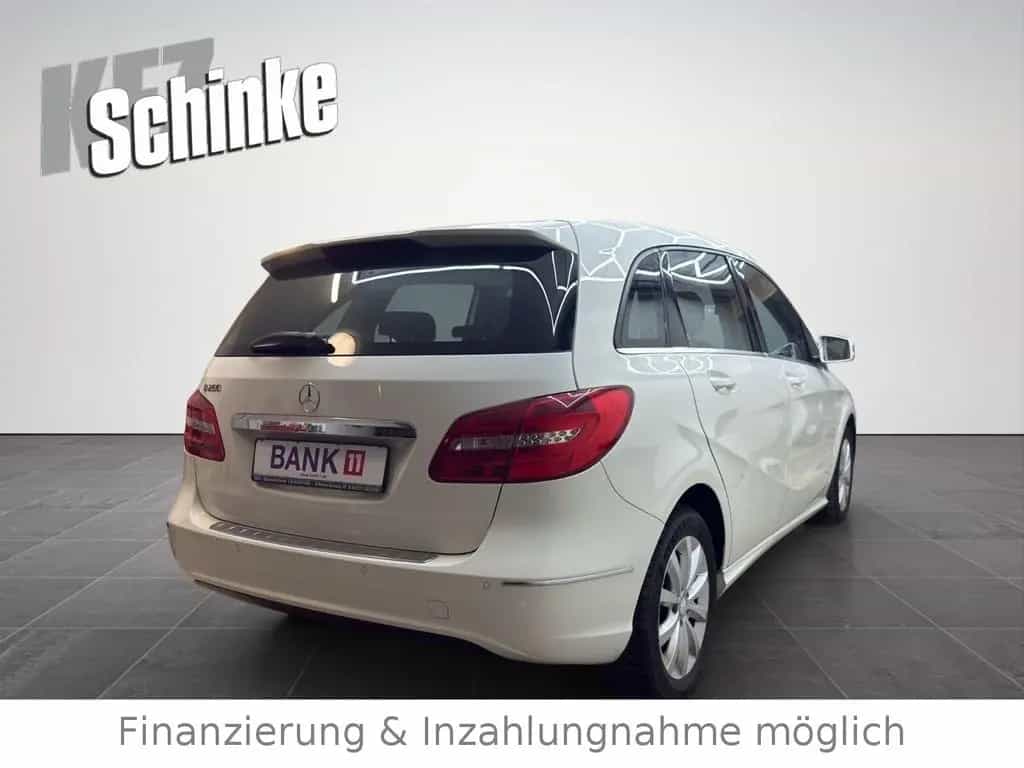 Mercedes-Benz B 200 B B 200 02/2015-photo-5