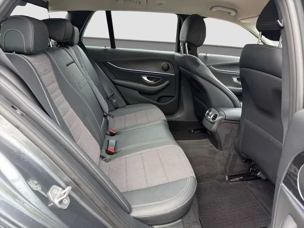 Mercedes-Benz E 200 d T Avantgarde Navi LED R-Cam AHKschw. Eu6 03/2017-photo-14