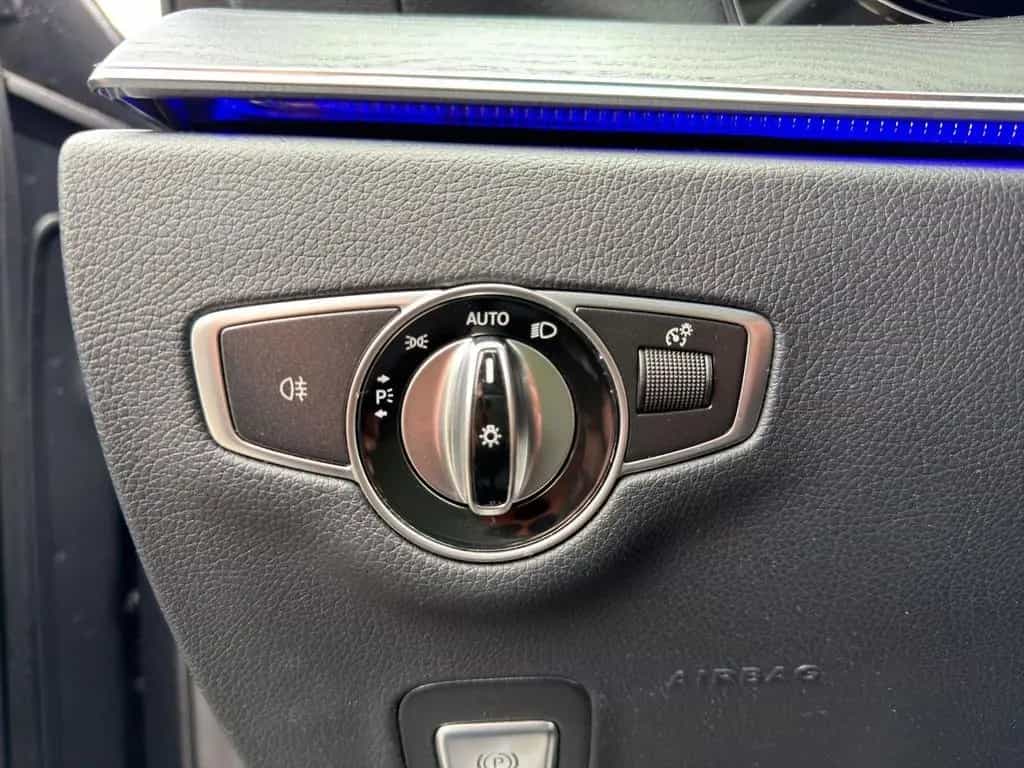 Mercedes-Benz E 200 d T Avantgarde Navi LED R-Cam AHKschw. Eu6 03/2017-photo-22