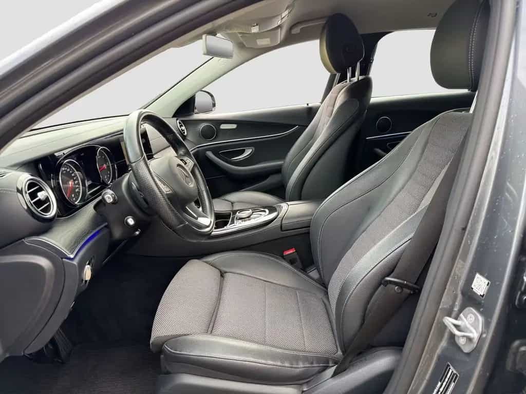 Mercedes-Benz E 200 d T Avantgarde Navi LED R-Cam AHKschw. Eu6 03/2017-photo-9