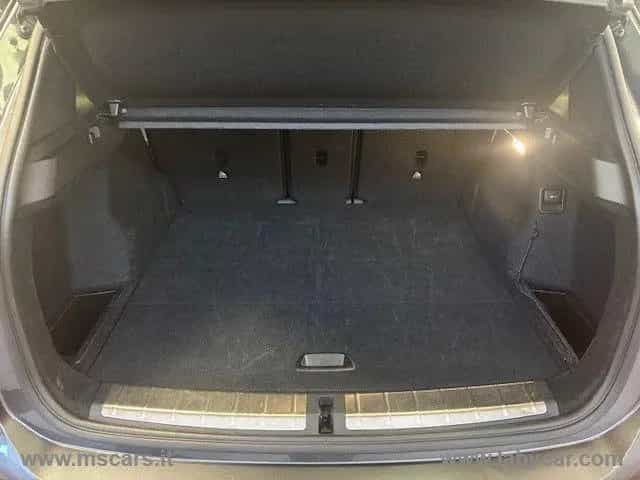 BMW X1 xDrive18d xLine Plus 05/2022-photo-11